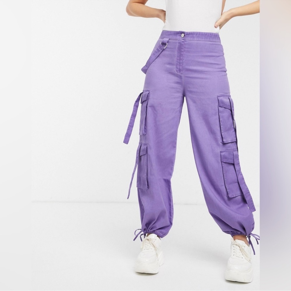ASOS baggy cargo jogger pants with pocket straps and a wide-leg fit size 4